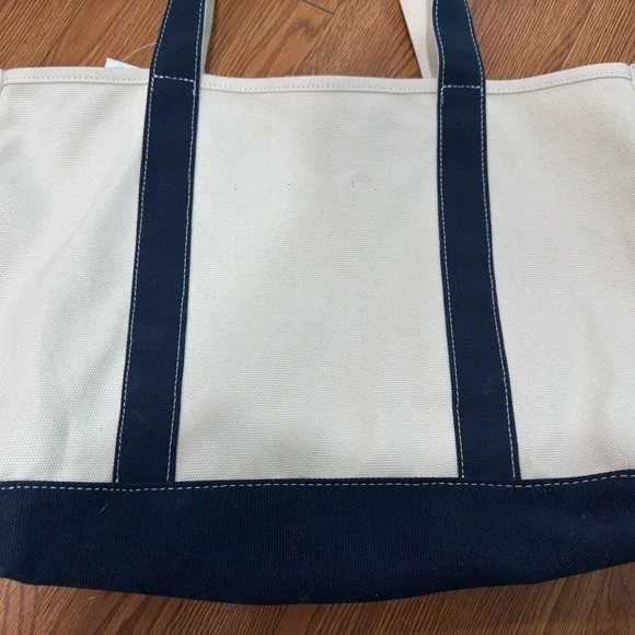 American Eagle Outfitters The Summer I Turned Pretty Tote Bag - Picture 8 of 8